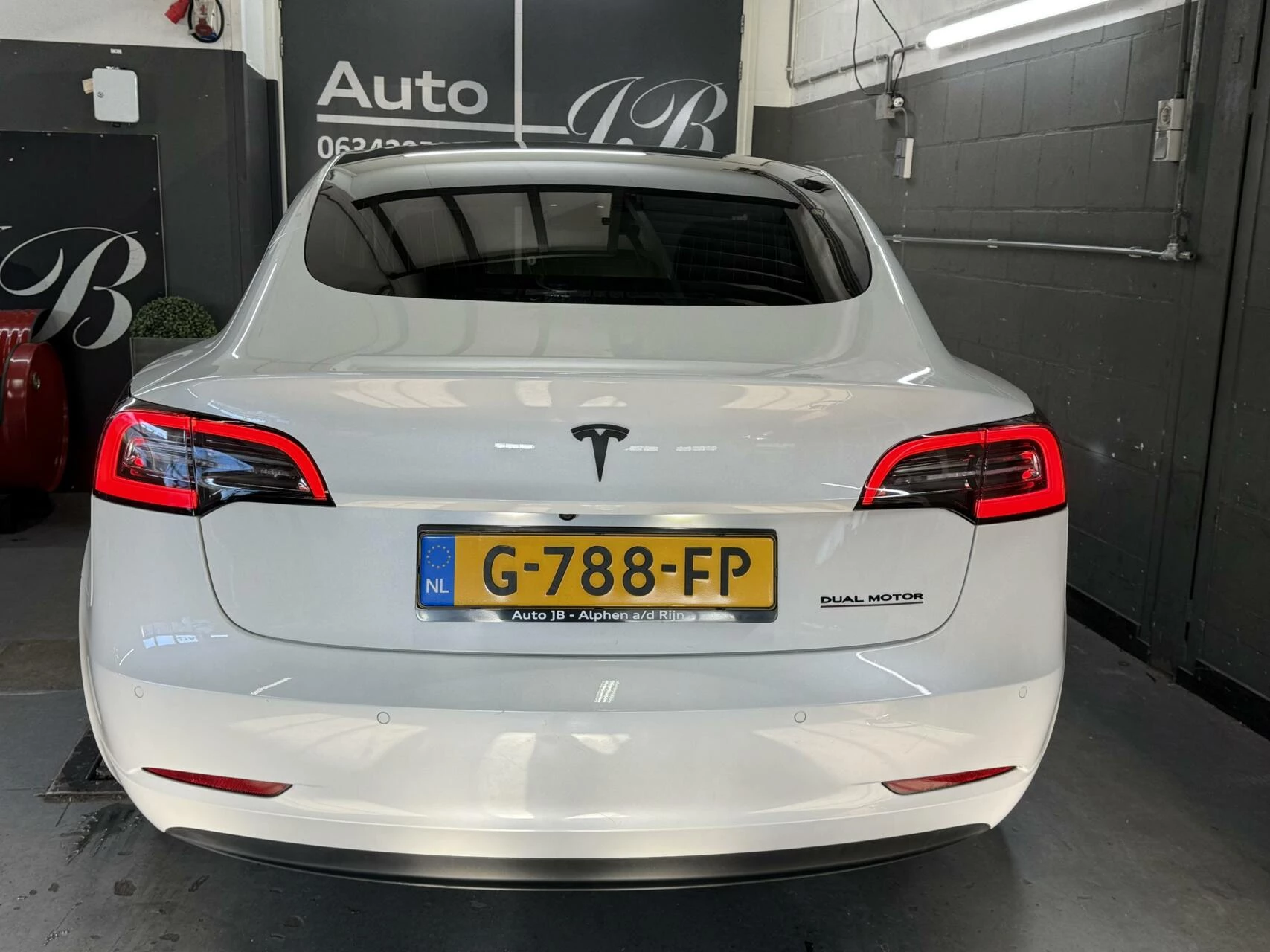 Hoofdafbeelding Tesla Model 3