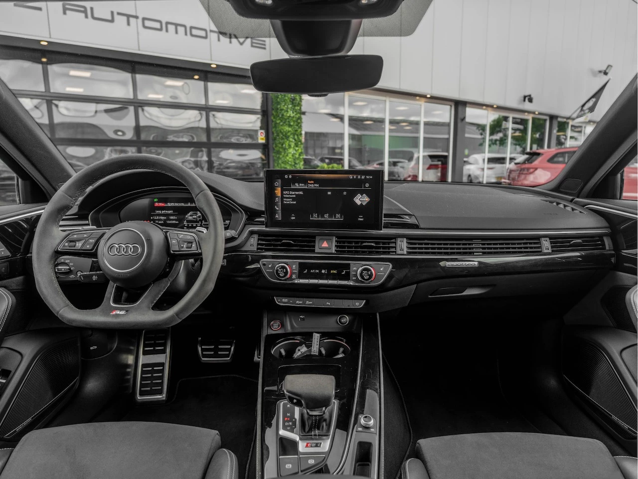 Hoofdafbeelding Audi A4