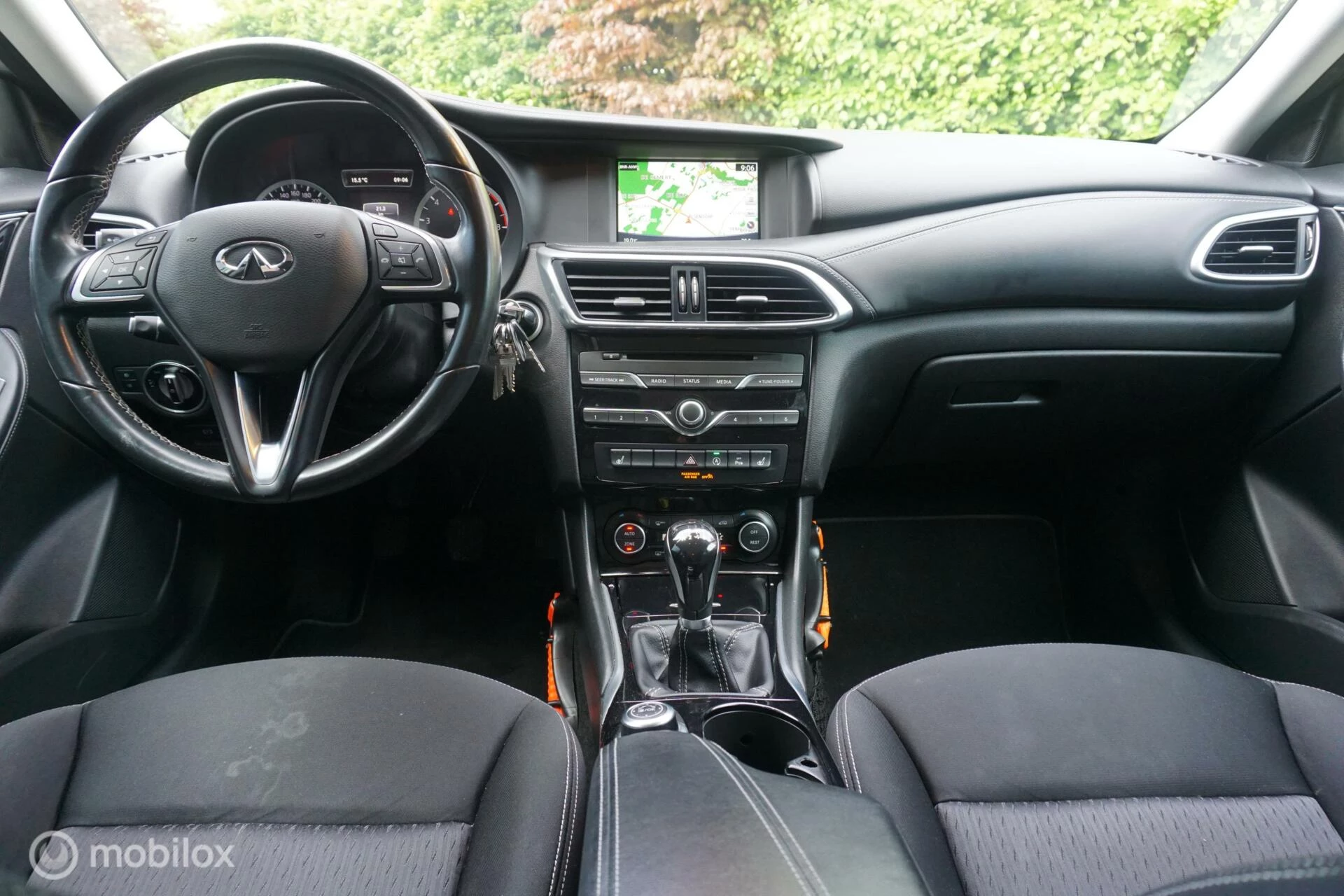 Hoofdafbeelding Infiniti Q