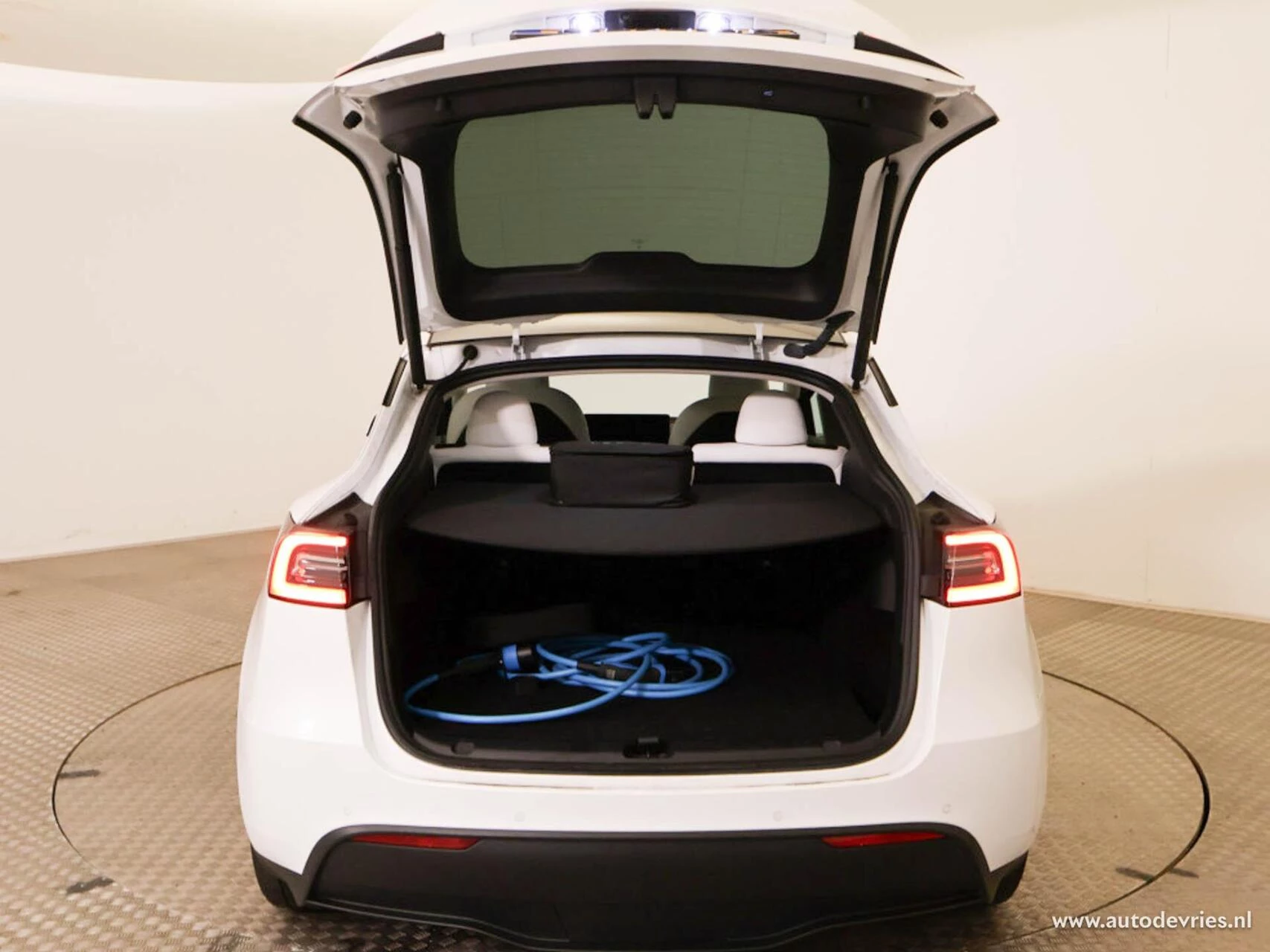 Hoofdafbeelding Tesla Model Y