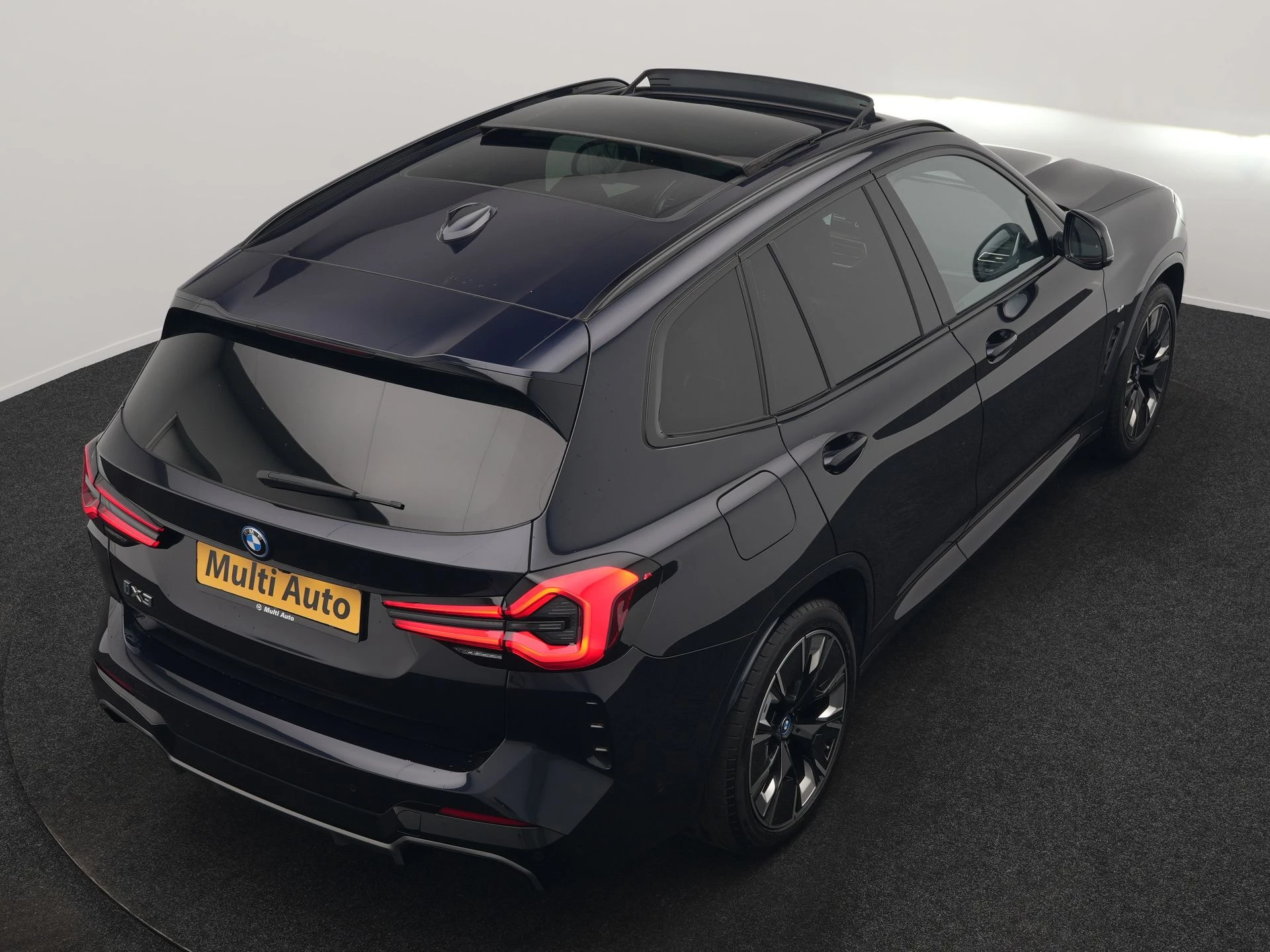 Hoofdafbeelding BMW iX3