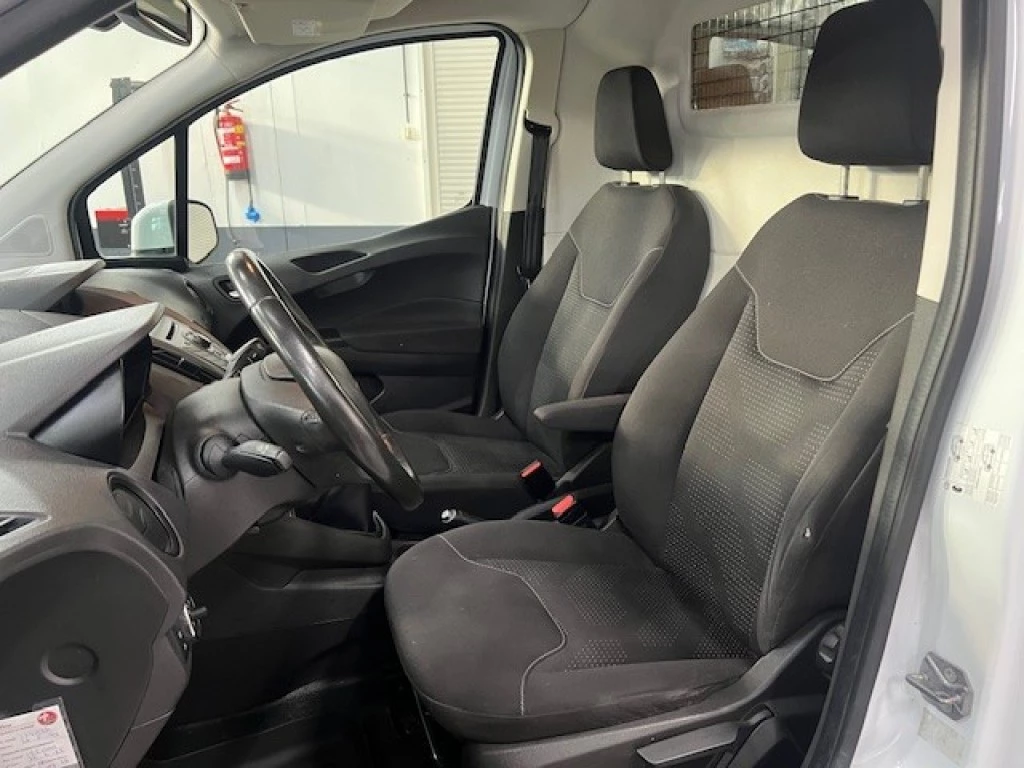 Hoofdafbeelding Ford Transit Courier