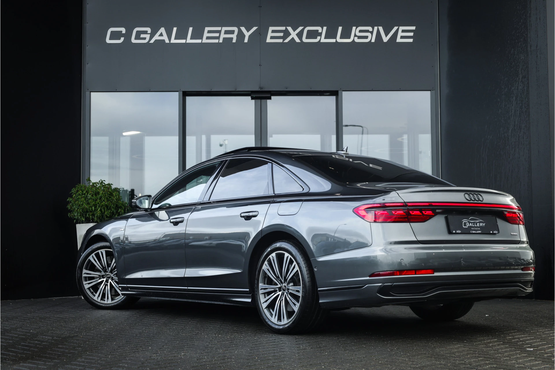 Hoofdafbeelding Audi A8