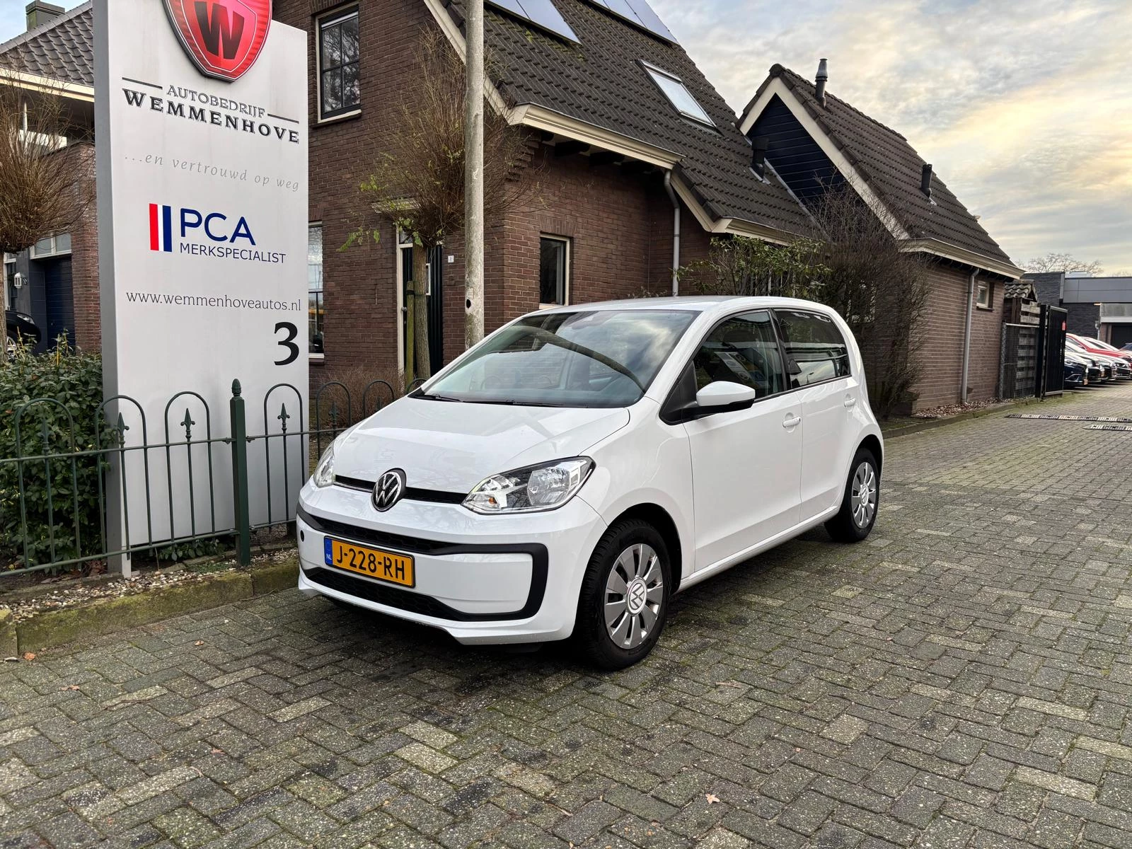 Hoofdafbeelding Volkswagen up!