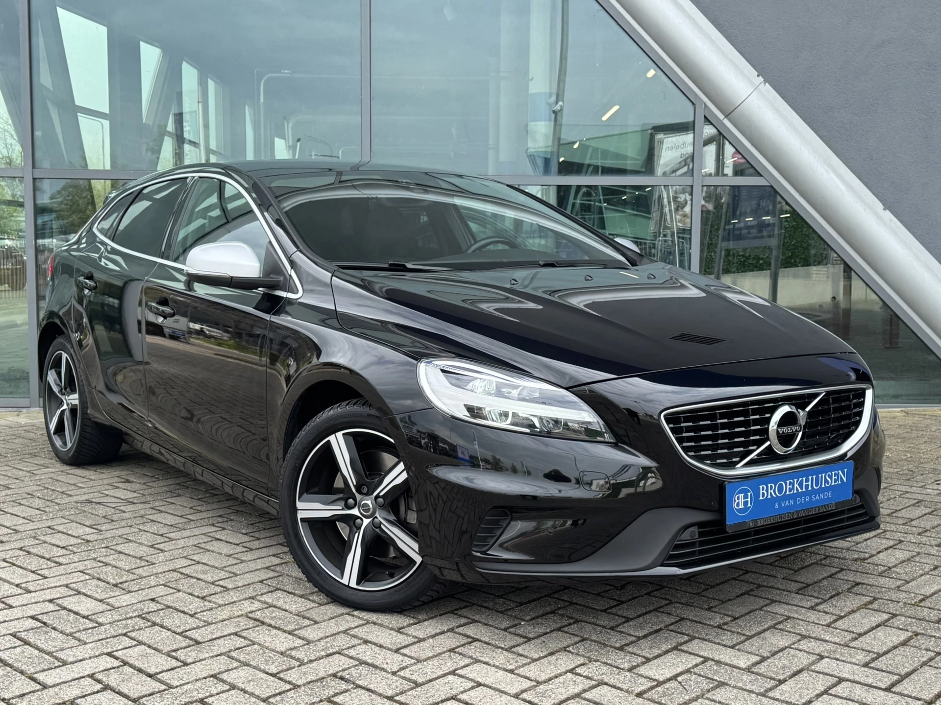 Hoofdafbeelding Volvo V40