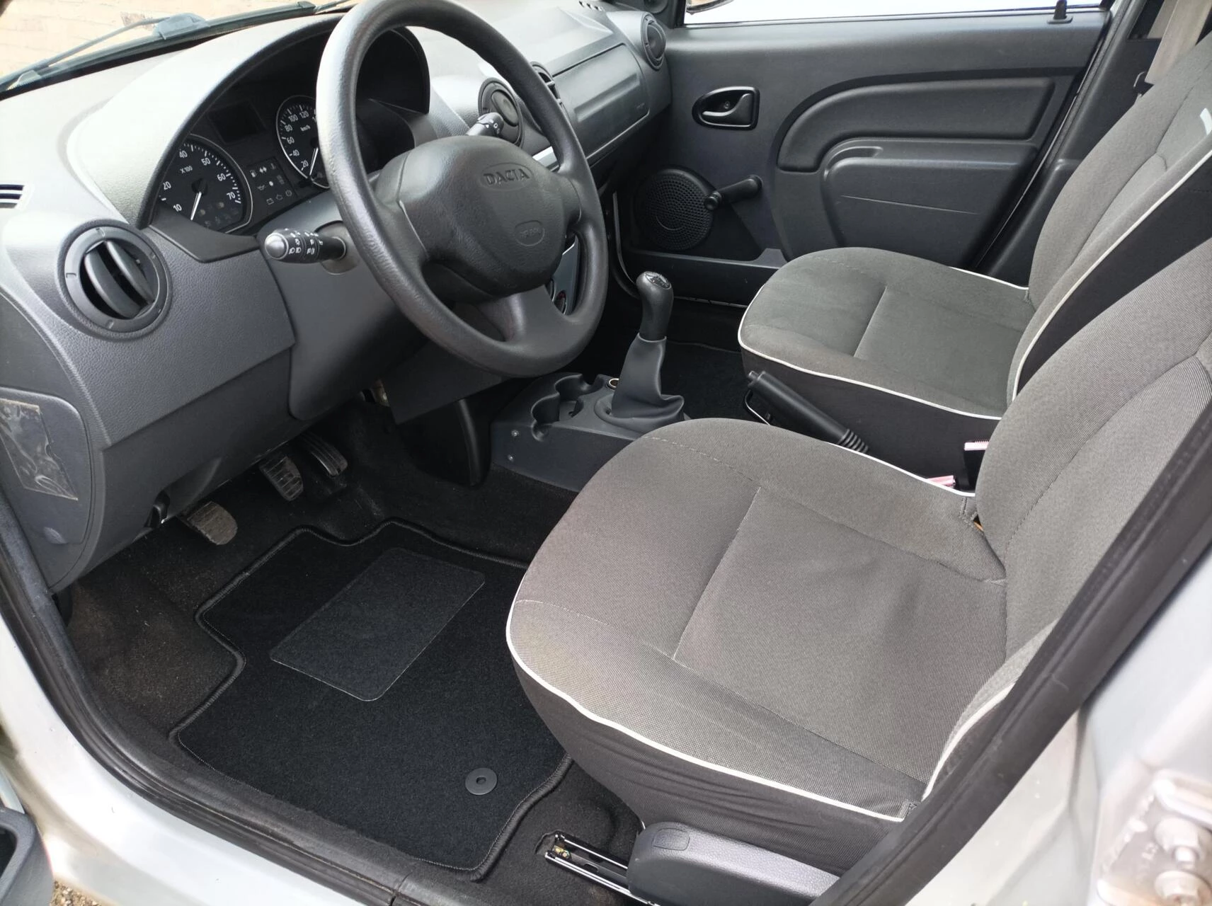 Hoofdafbeelding Dacia Logan