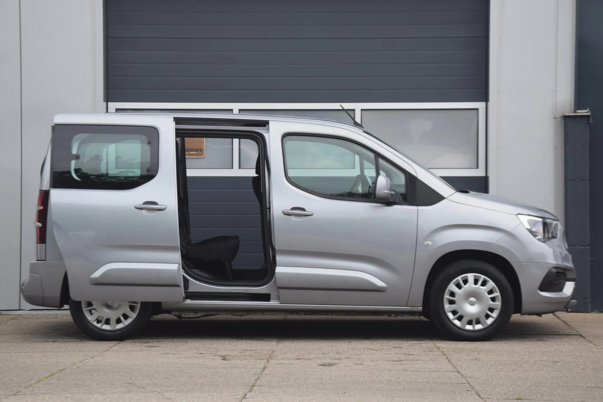 Hoofdafbeelding Opel Combo