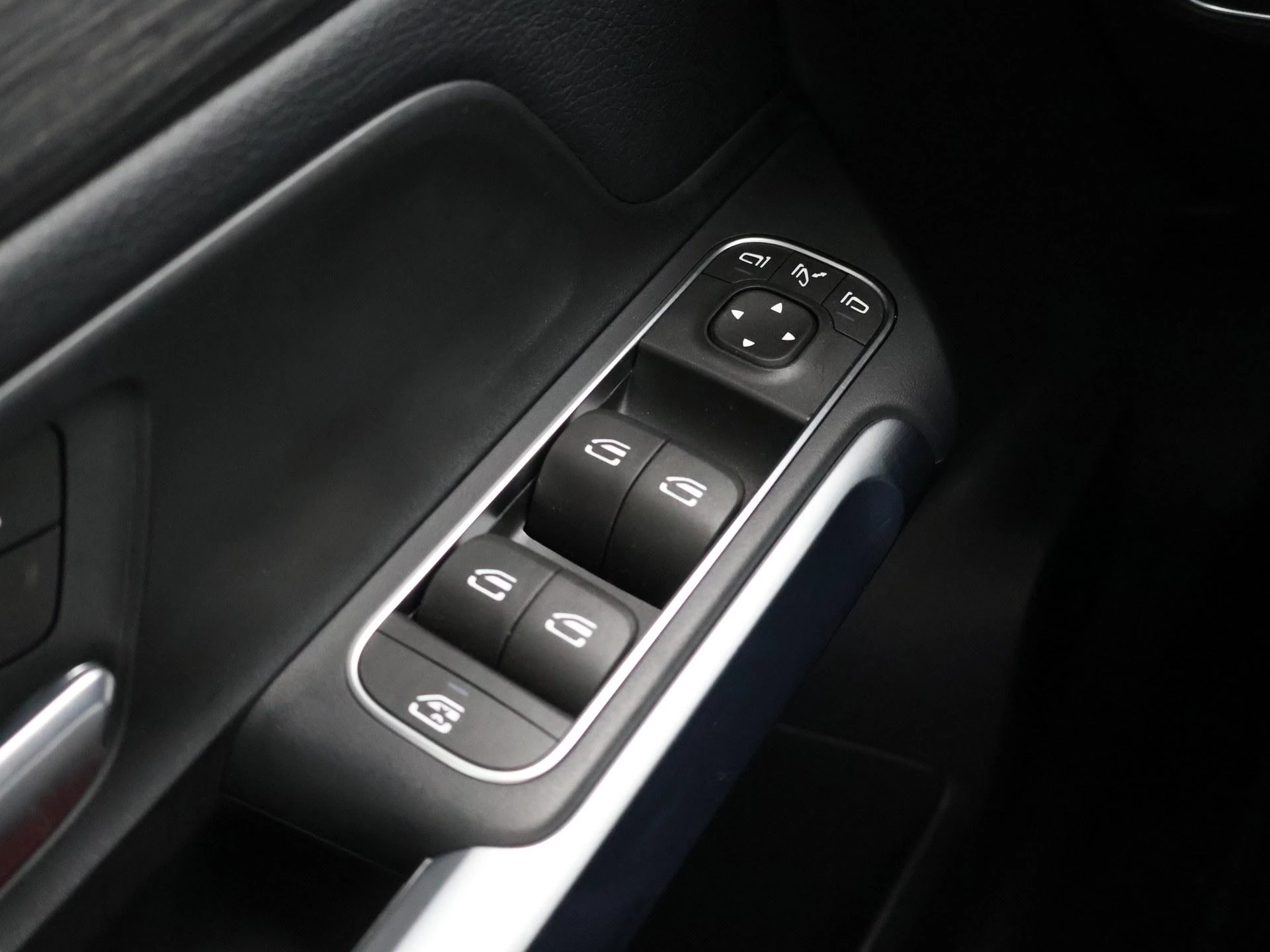 Hoofdafbeelding Mercedes-Benz EQB