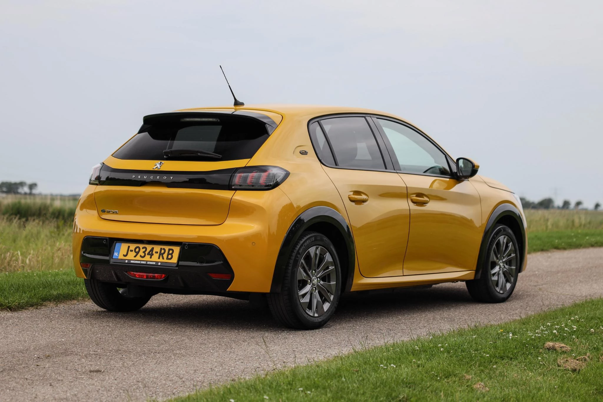Hoofdafbeelding Peugeot e-208