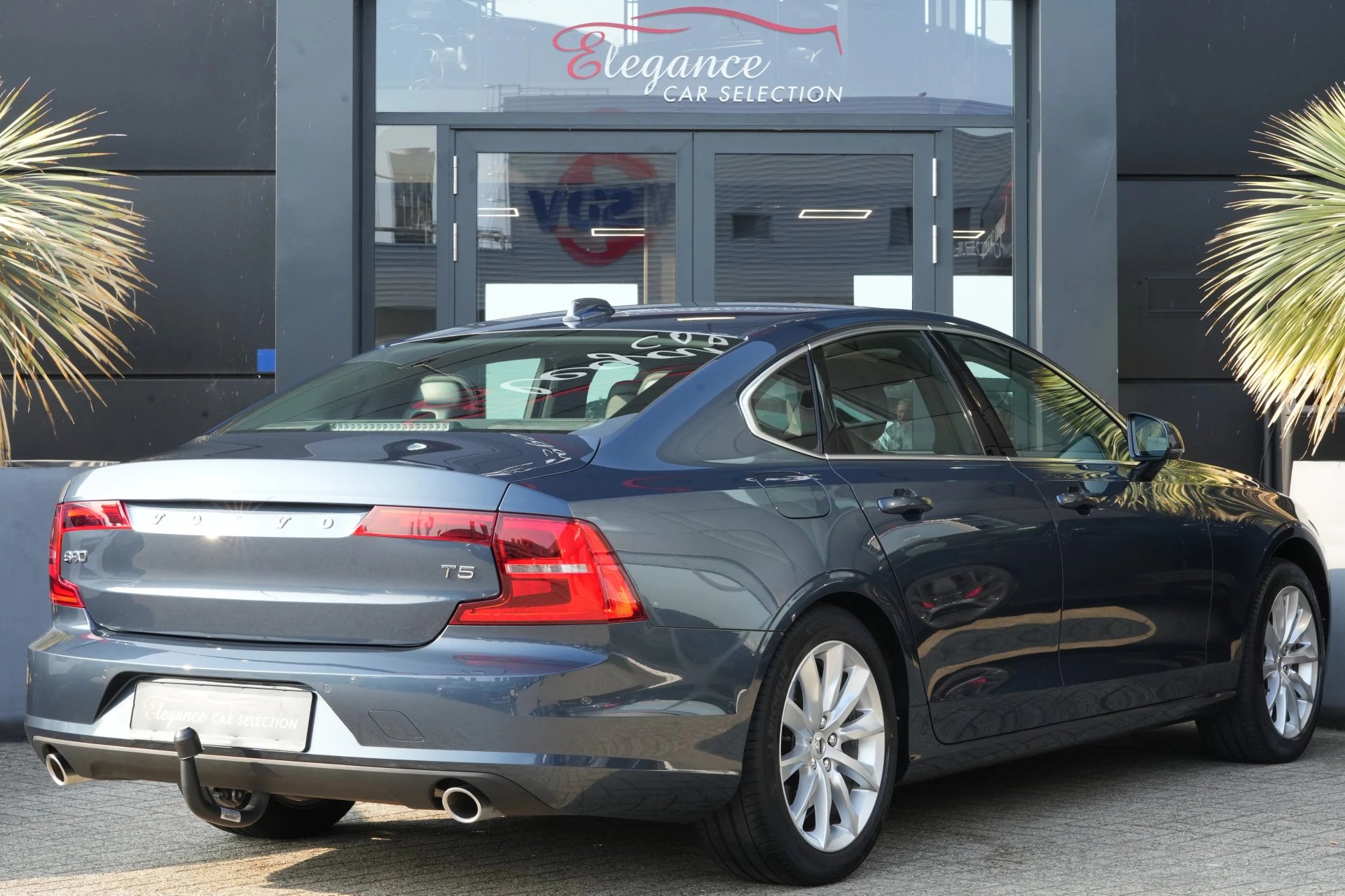 Hoofdafbeelding Volvo S90