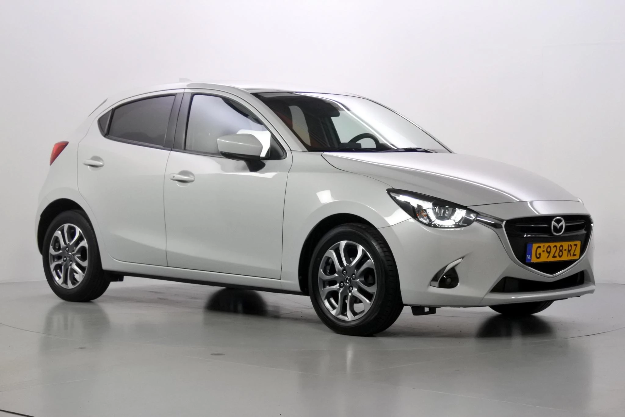 Hoofdafbeelding Mazda 2