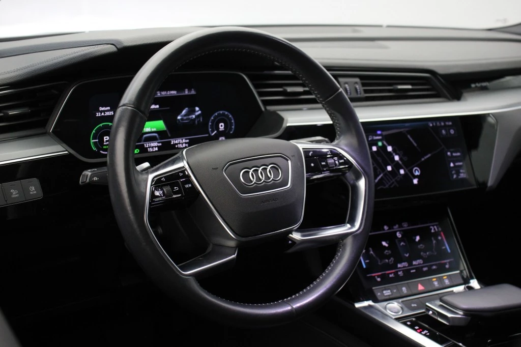 Hoofdafbeelding Audi e-tron