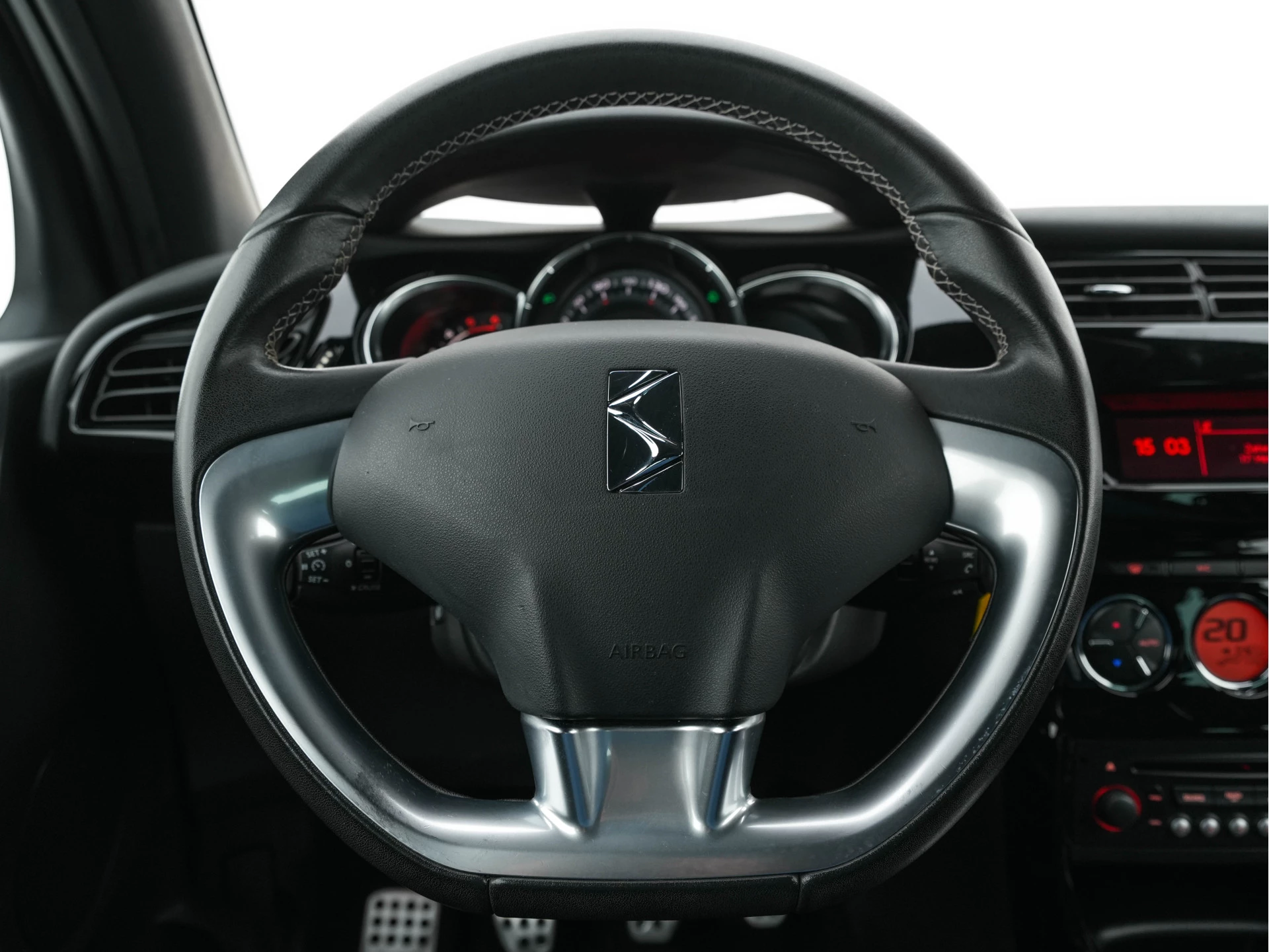 Hoofdafbeelding DS DS 3