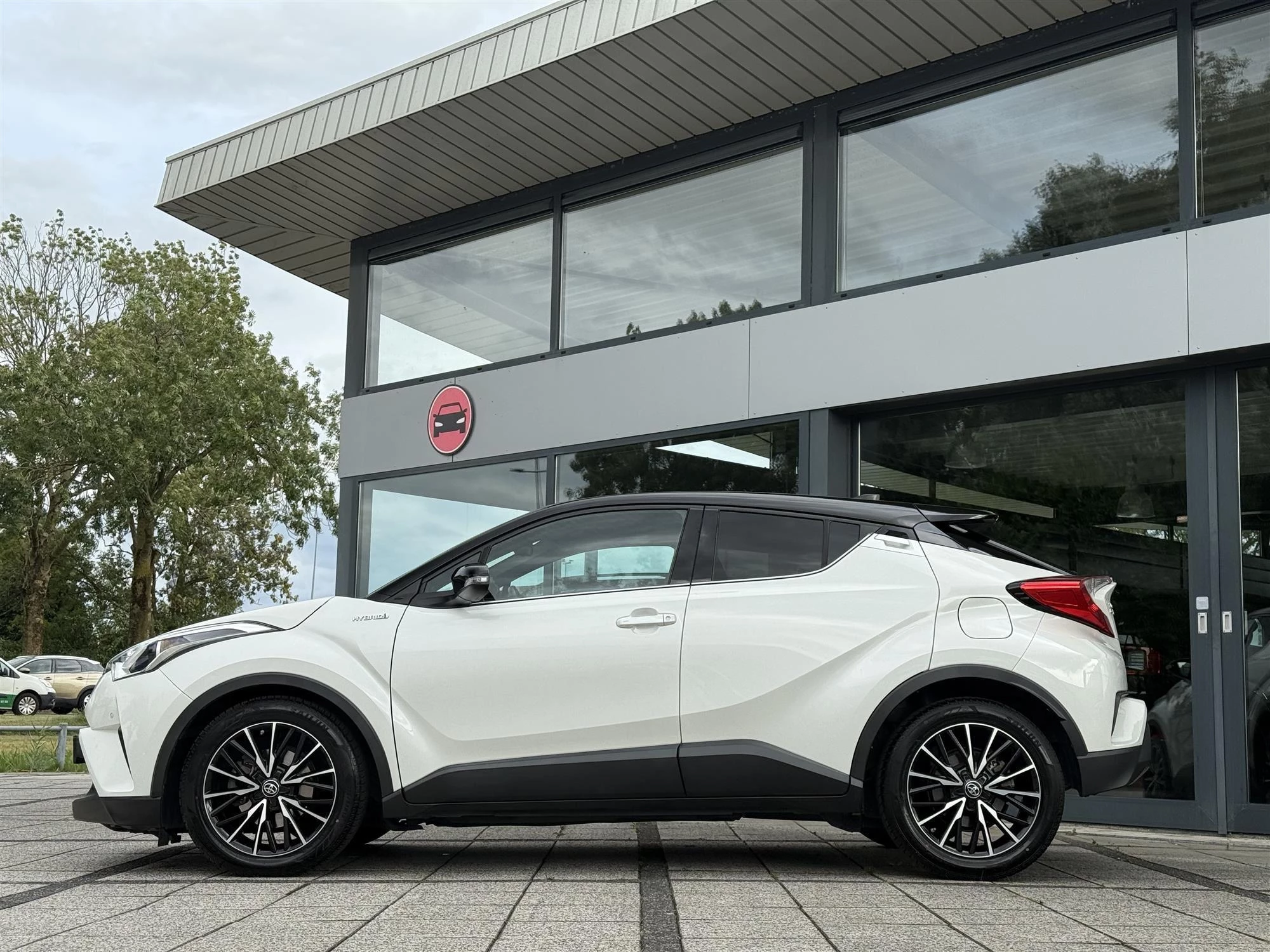 Hoofdafbeelding Toyota C-HR