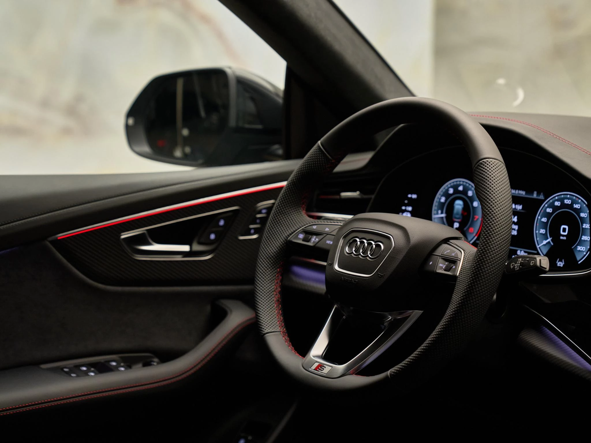 Hoofdafbeelding Audi Q8