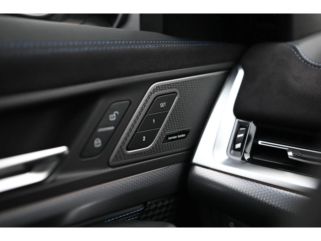 Hoofdafbeelding BMW iX2