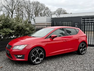 Hoofdafbeelding SEAT Leon SEAT Leon 1.4 TSI FR Navi|Cruis|H-Leer 140PK Rood!