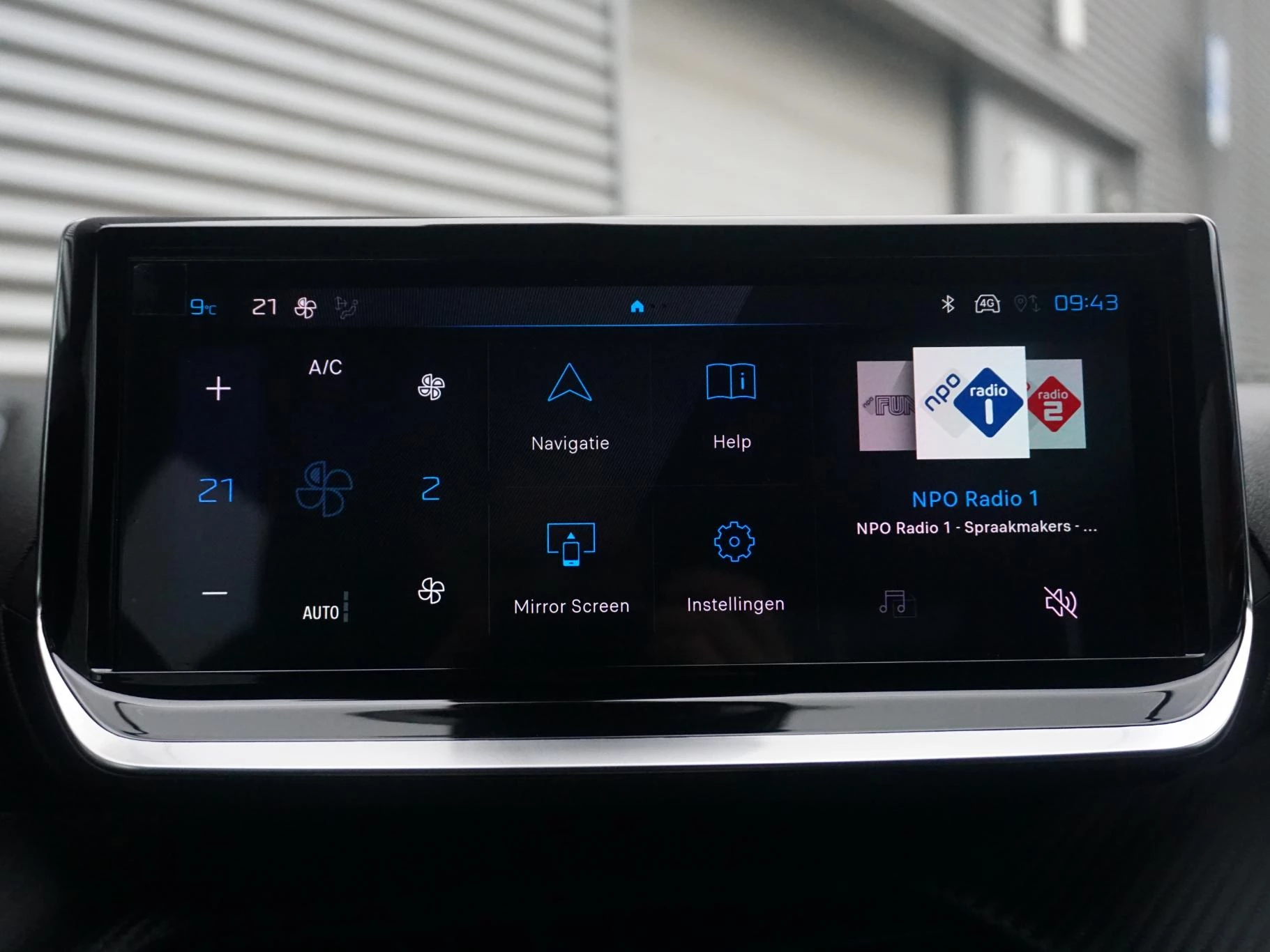 Hoofdafbeelding Peugeot e-2008