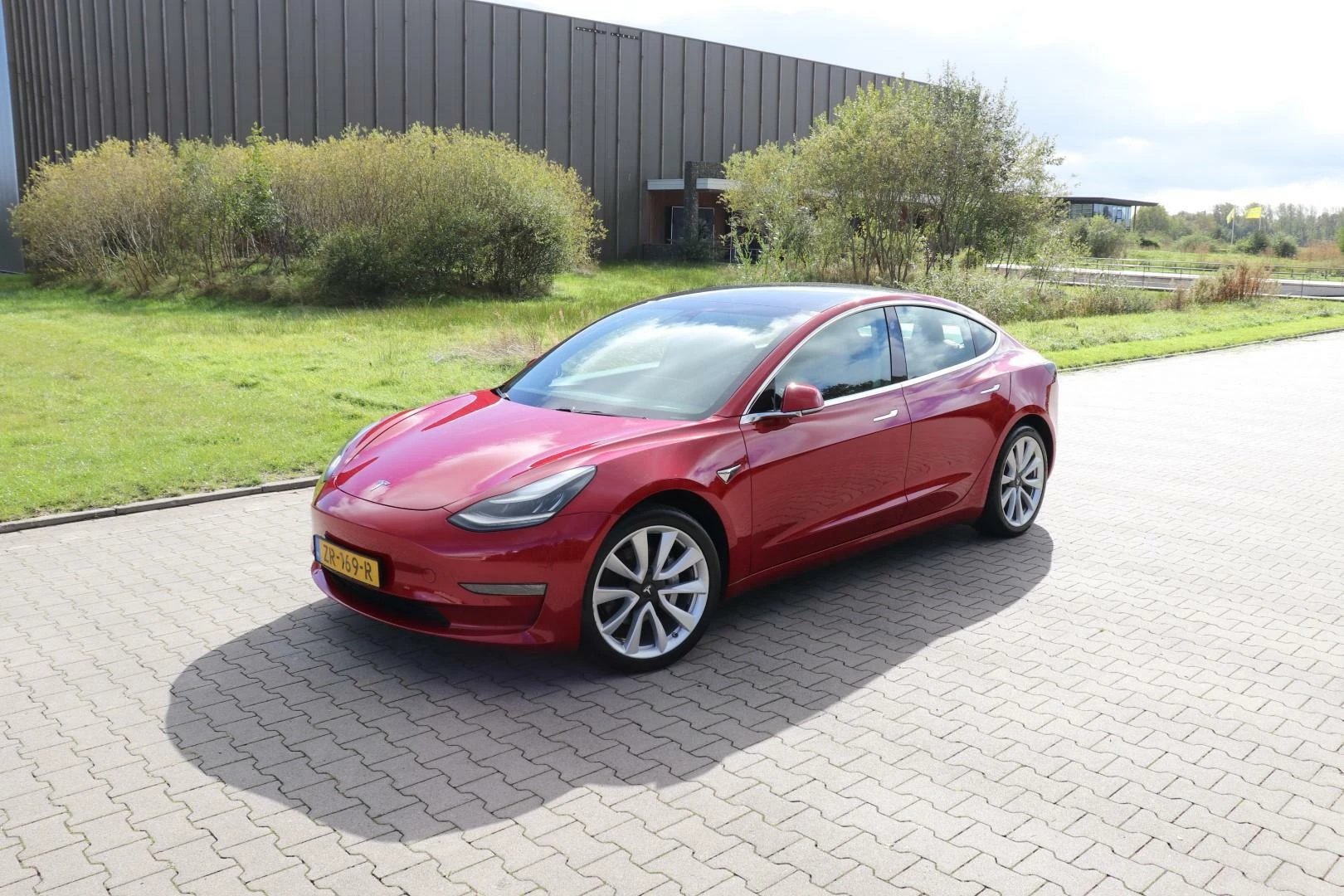 Hoofdafbeelding Tesla Model 3