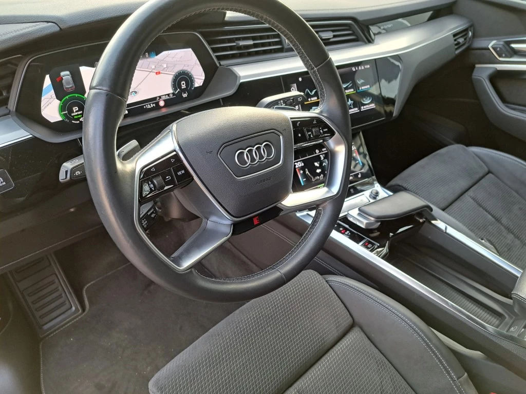 Hoofdafbeelding Audi e-tron