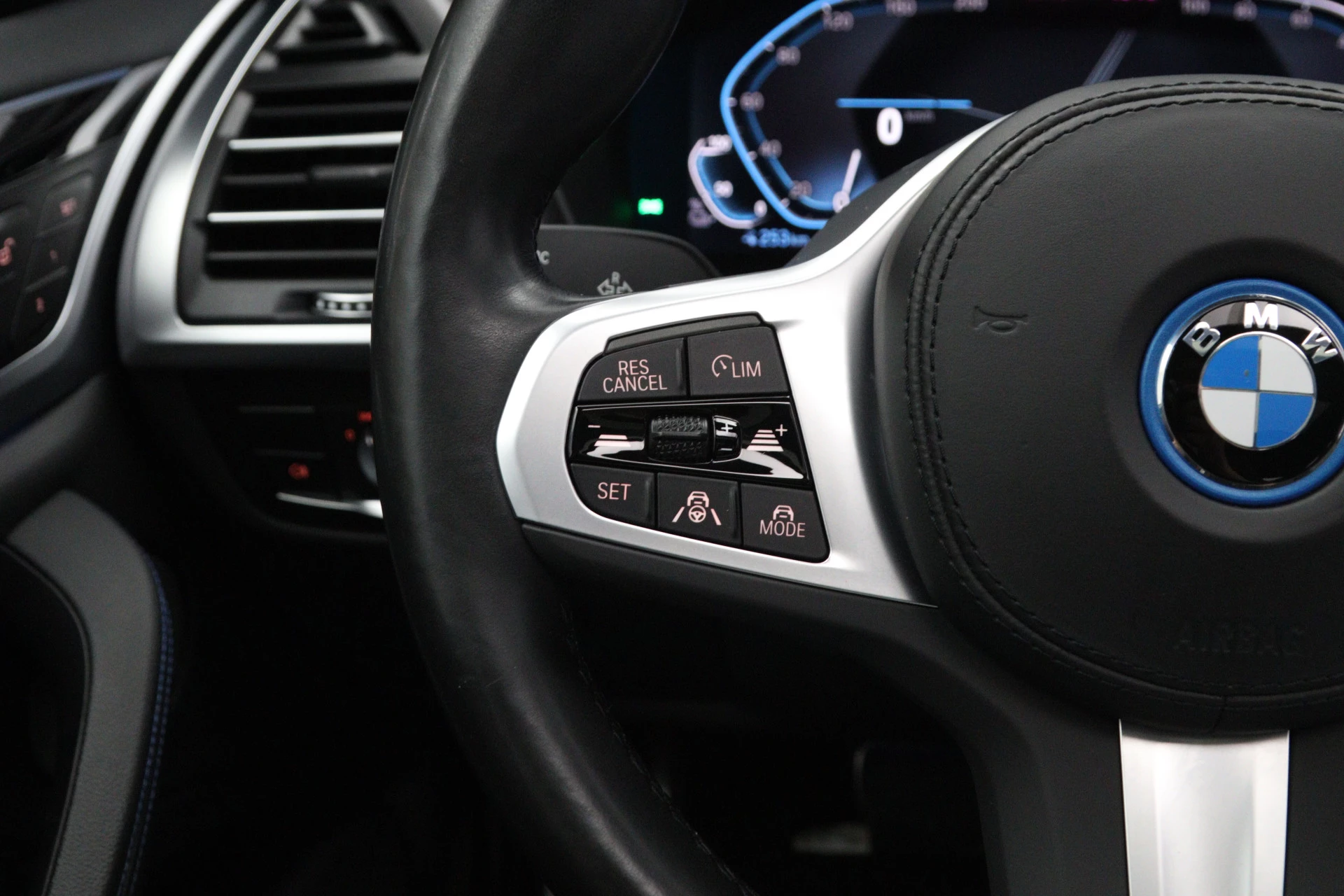 Hoofdafbeelding BMW iX3