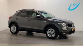 Volkswagen T-Roc 1.5 TSI 150pk DSG Style Parkeersensoren Navigatie DAB+ App-Connect