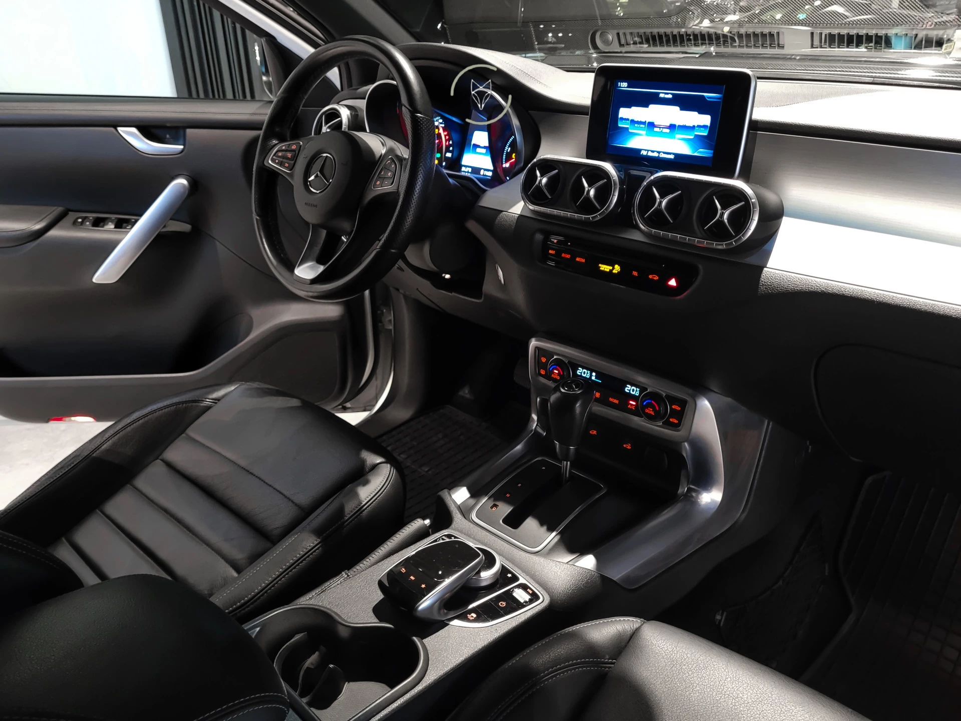 Hoofdafbeelding Mercedes-Benz X-Klasse