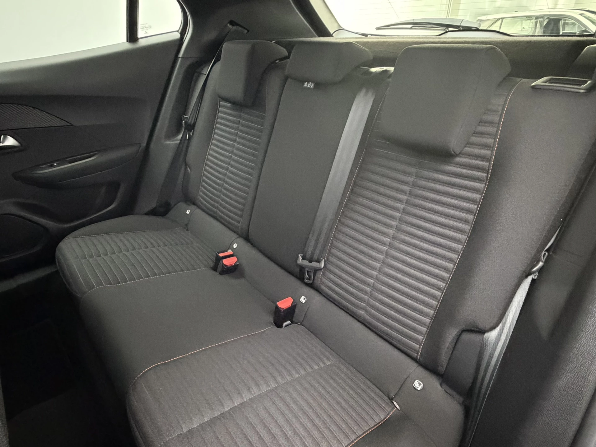 Hoofdafbeelding Peugeot e-2008