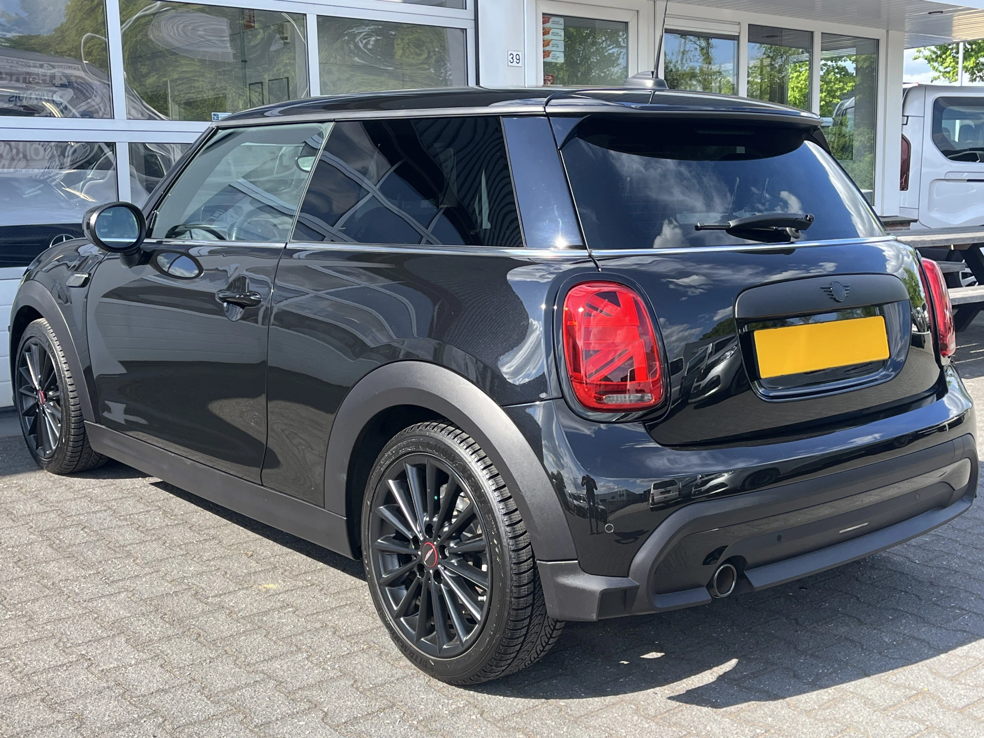 Hoofdafbeelding MINI One