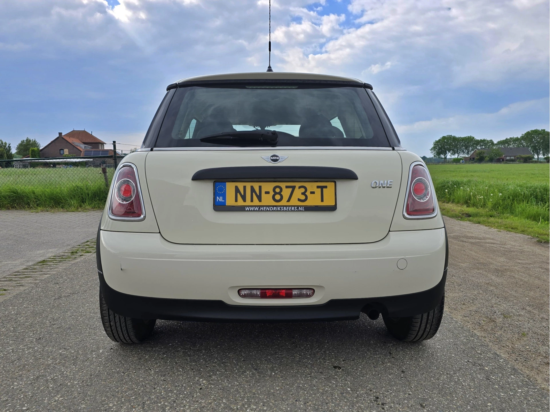 Hoofdafbeelding MINI One