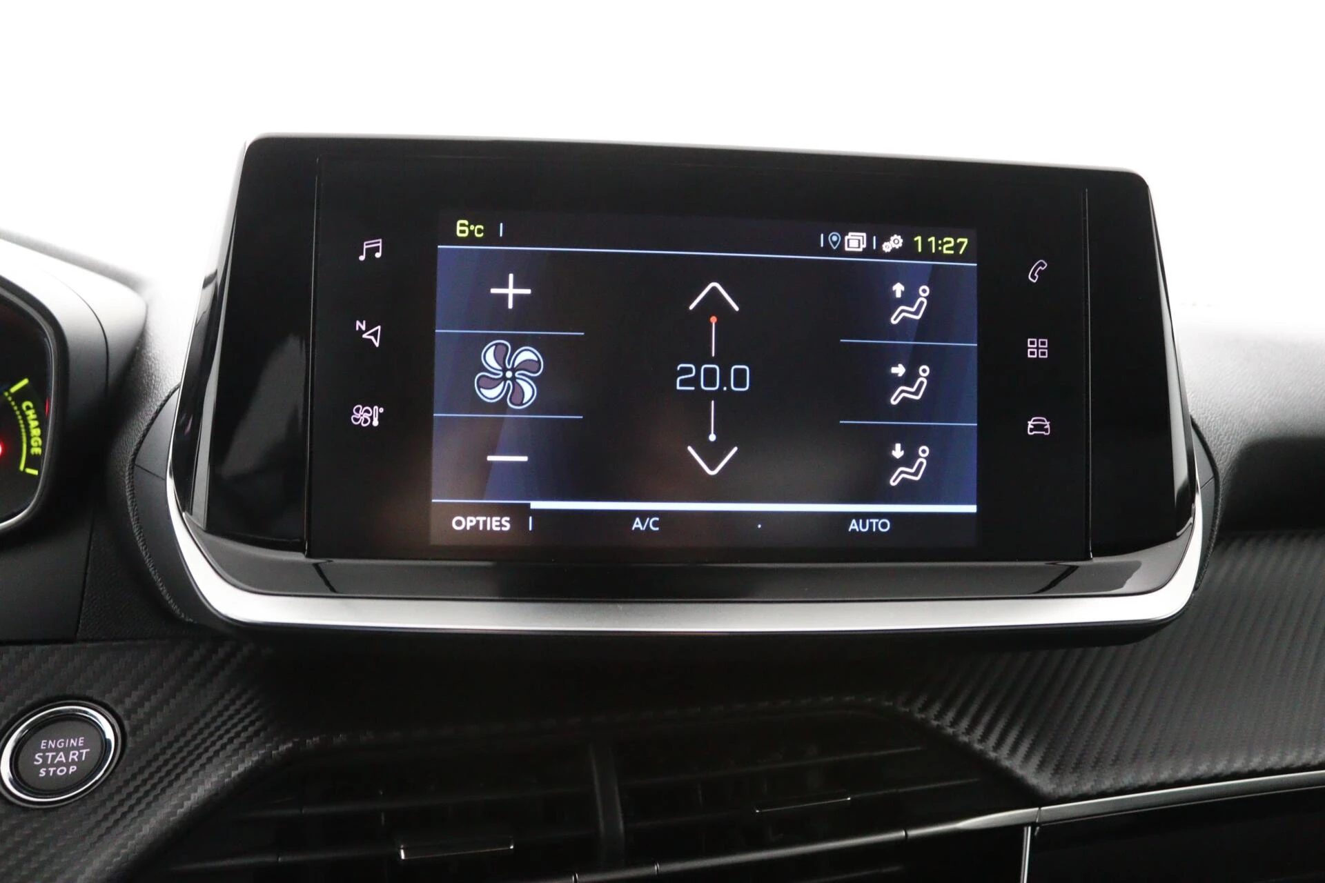 Hoofdafbeelding Peugeot e-2008