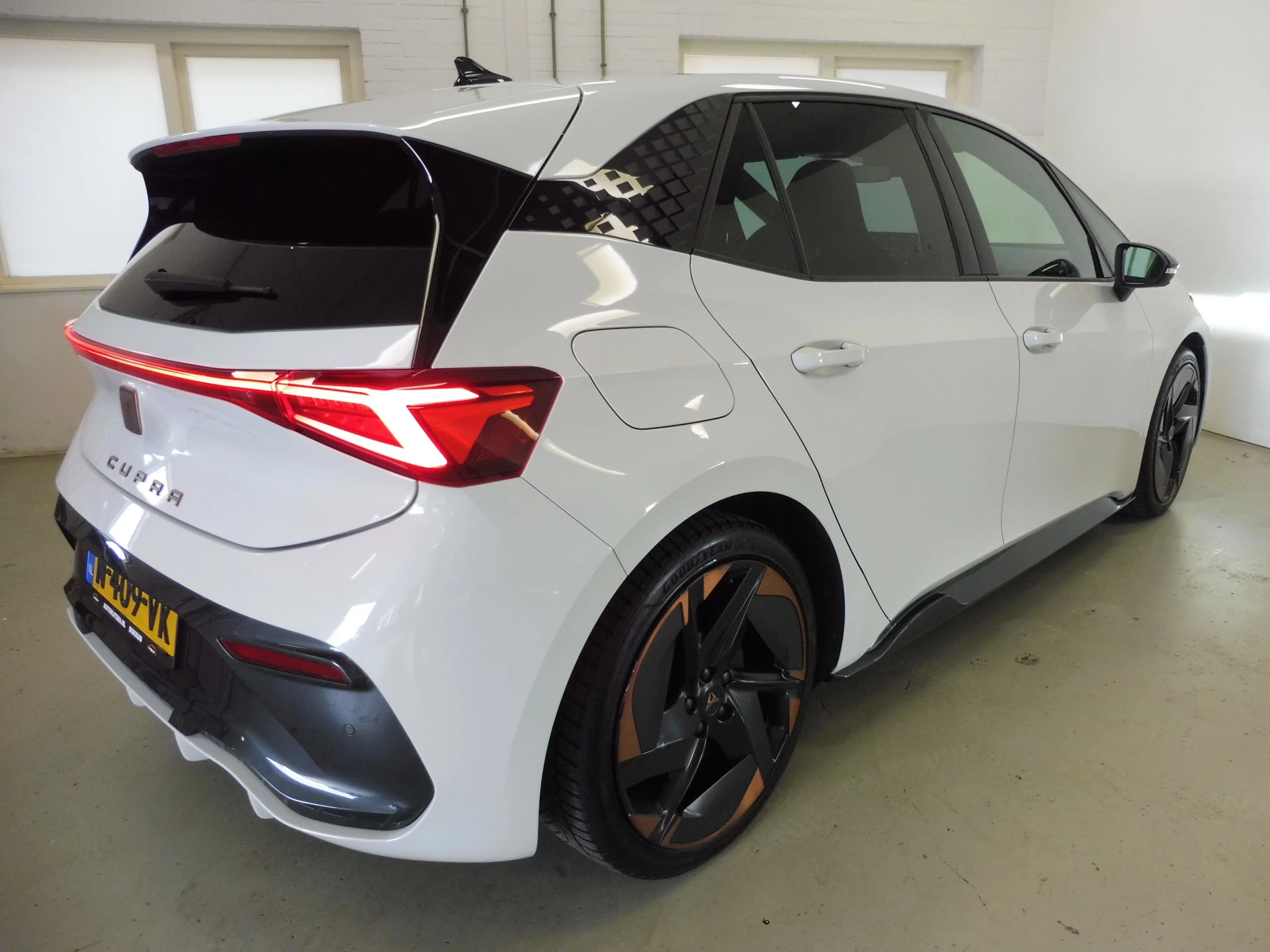 Hoofdafbeelding CUPRA Born