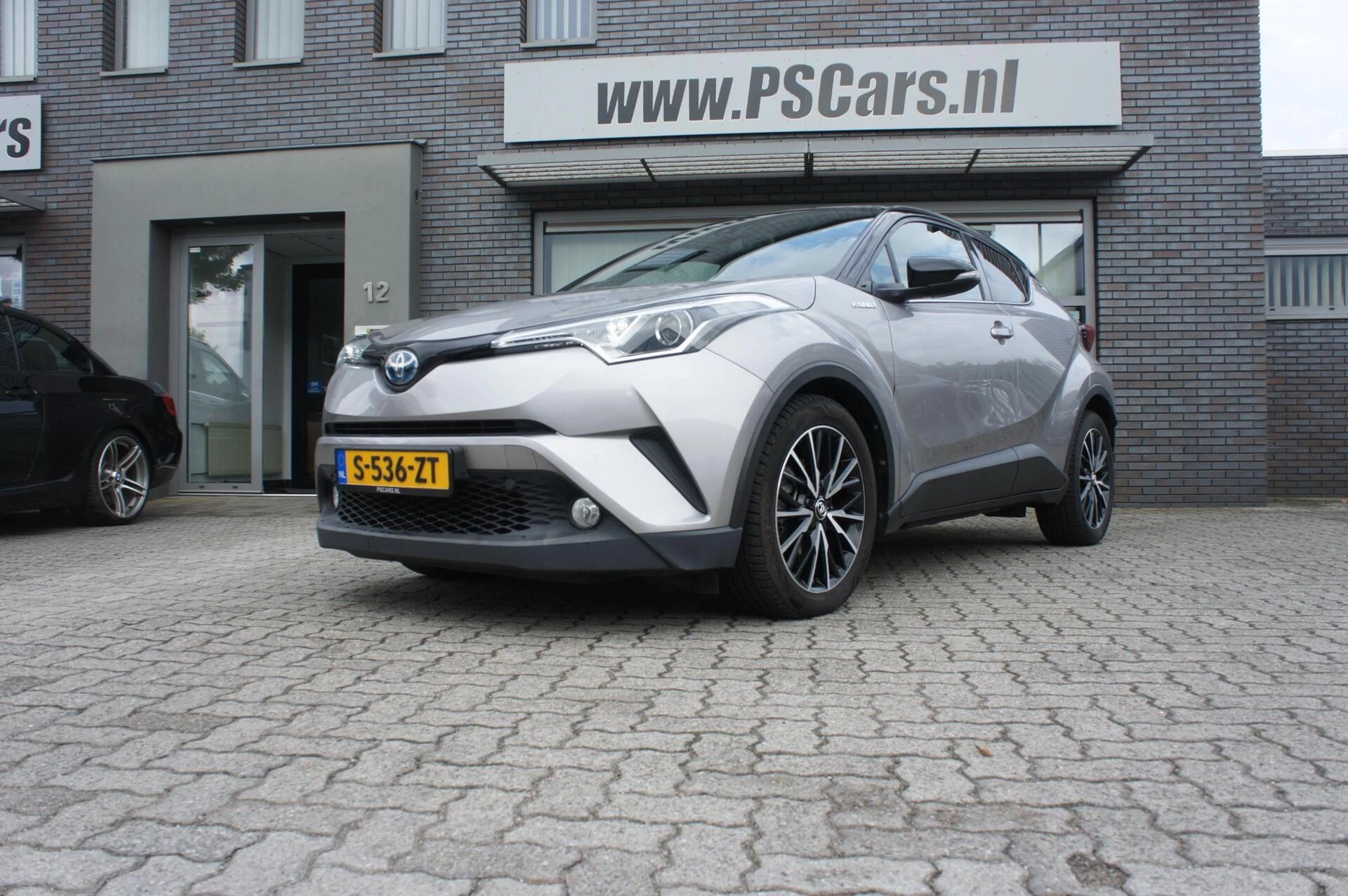 Hoofdafbeelding Toyota C-HR