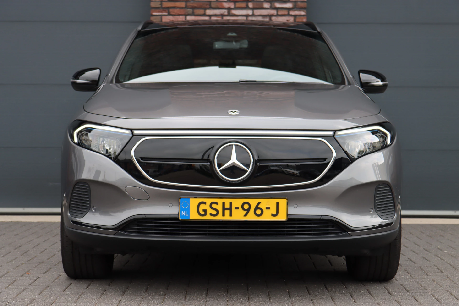Hoofdafbeelding Mercedes-Benz EQA