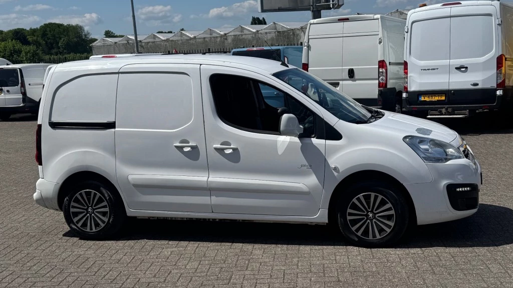 Hoofdafbeelding Peugeot Partner