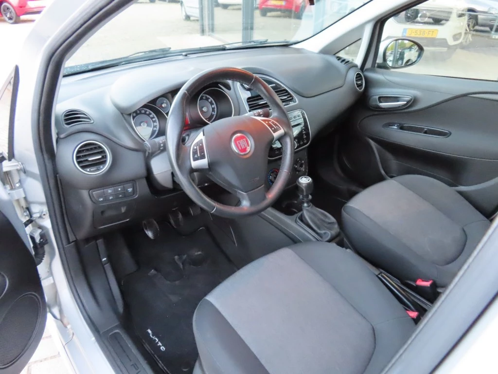 Hoofdafbeelding Fiat Punto