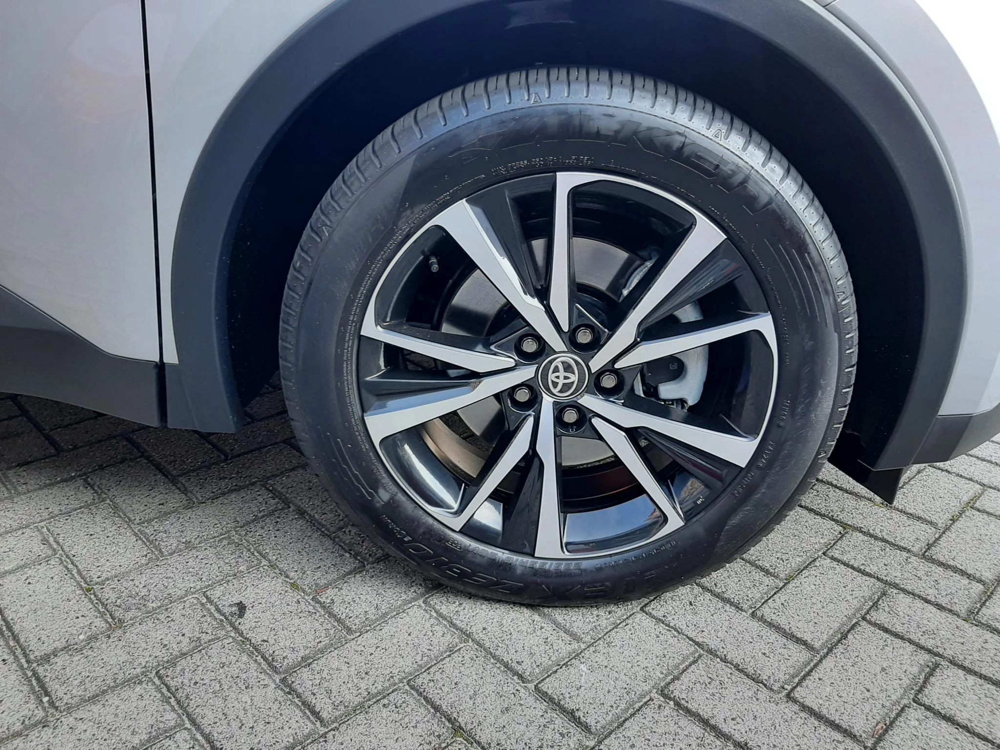 Hoofdafbeelding Toyota C-HR