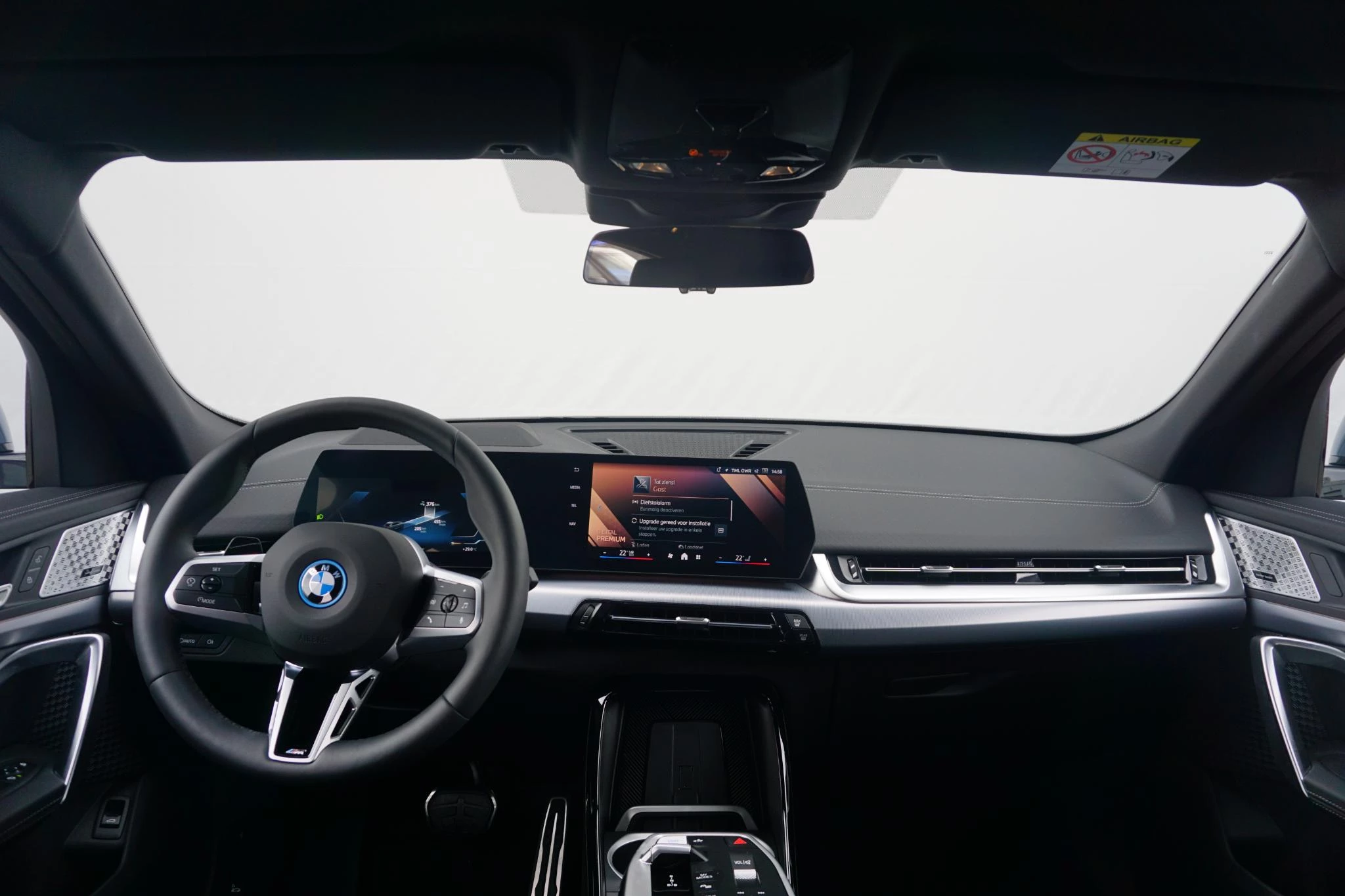 Hoofdafbeelding BMW iX2