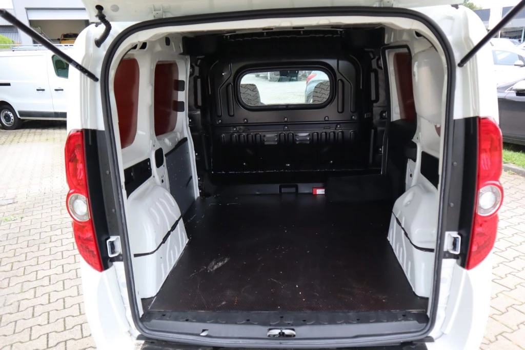 Hoofdafbeelding Opel Combo