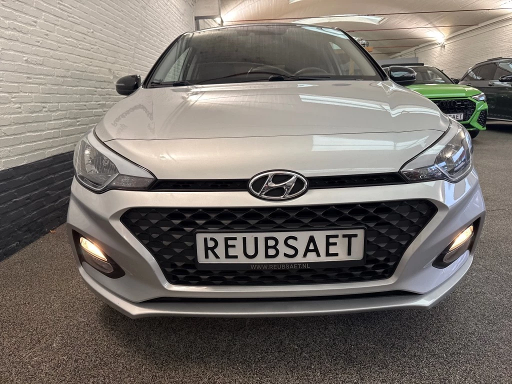 Hoofdafbeelding Hyundai i20