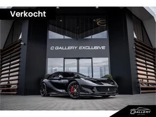 Hoofdafbeelding Ferrari 812 Superfast Ferrari 812 Superfast 6.5 V12 HELE - 7 Years Genuine Maintenance | Manufacturer's warranty | Passenger Display | Lift l Black on Black