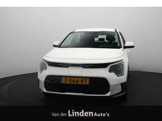 Hoofdafbeelding Kia Niro EV Kia Niro EV Light Edition 64.8 kWh SOH 100 % | 18000KM | Camera | Carplay&Android | Navigatie
