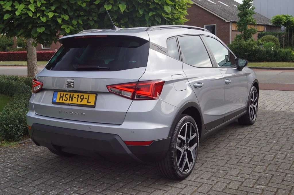 Hoofdafbeelding SEAT Arona