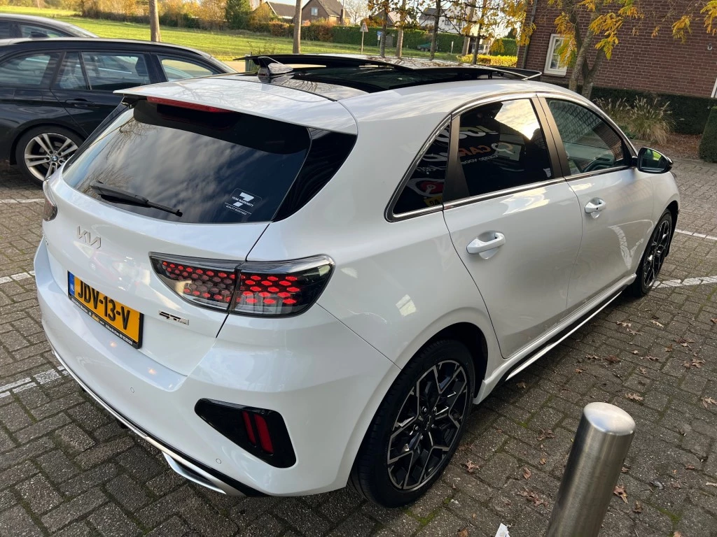 Hoofdafbeelding Kia Ceed