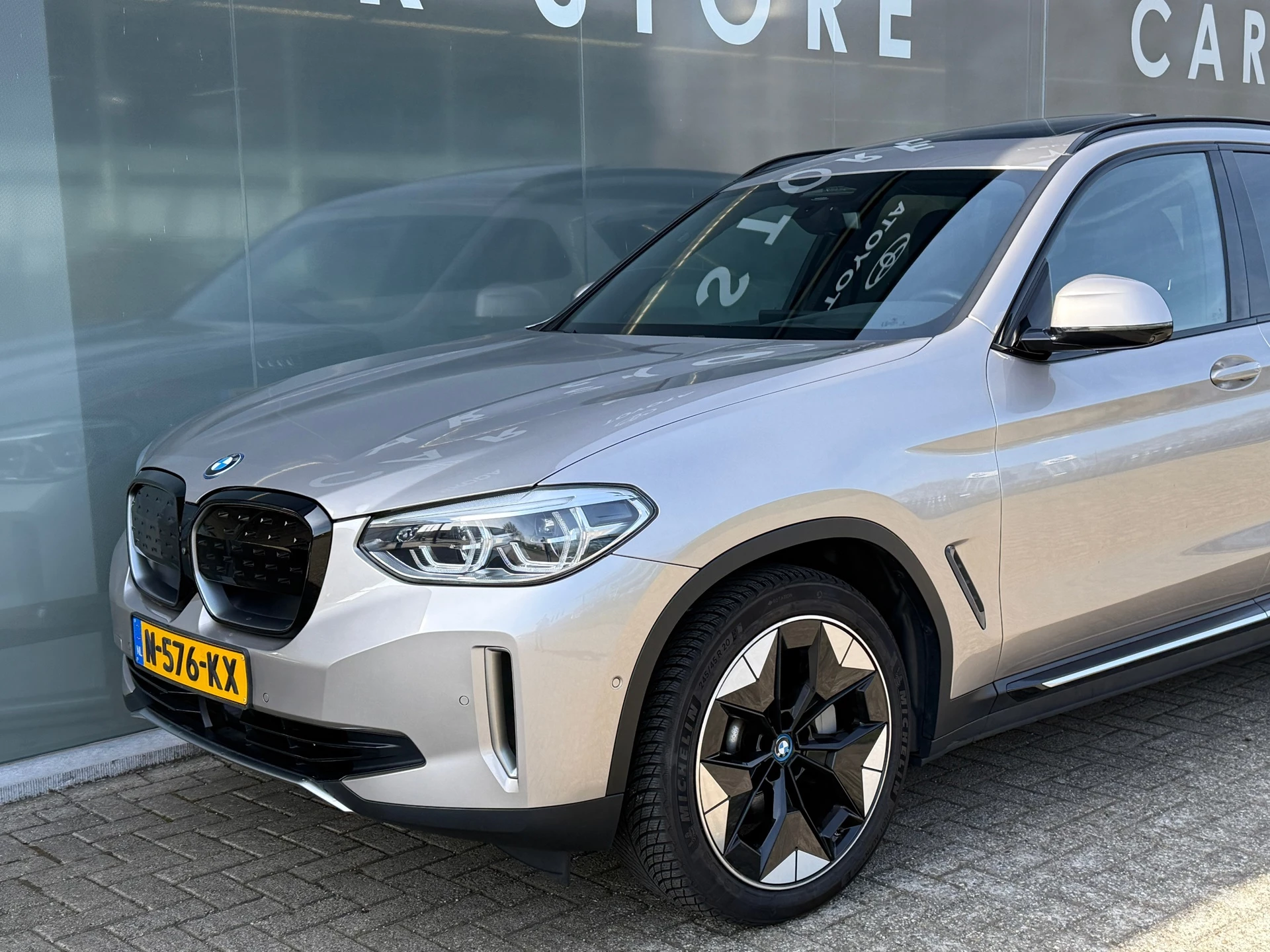 Hoofdafbeelding BMW iX3