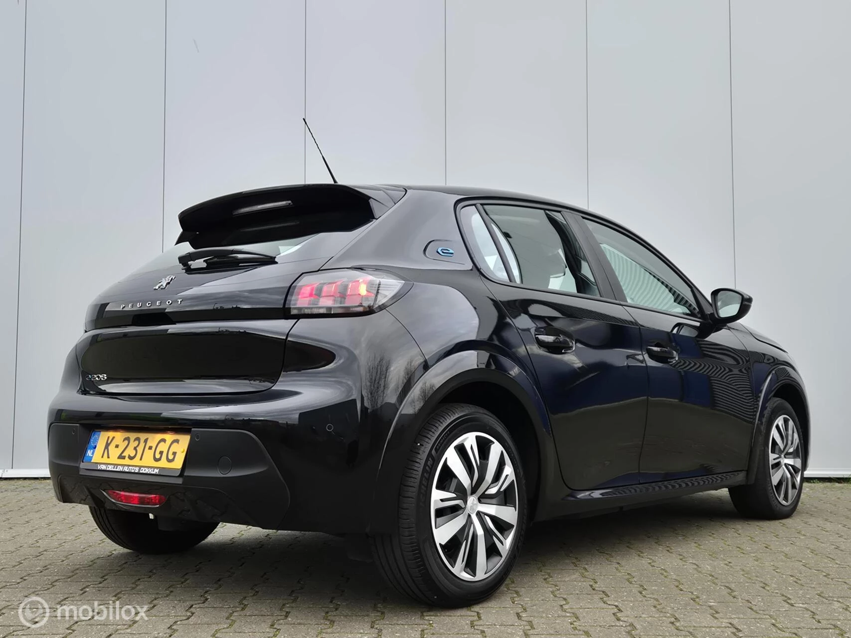 Hoofdafbeelding Peugeot e-208