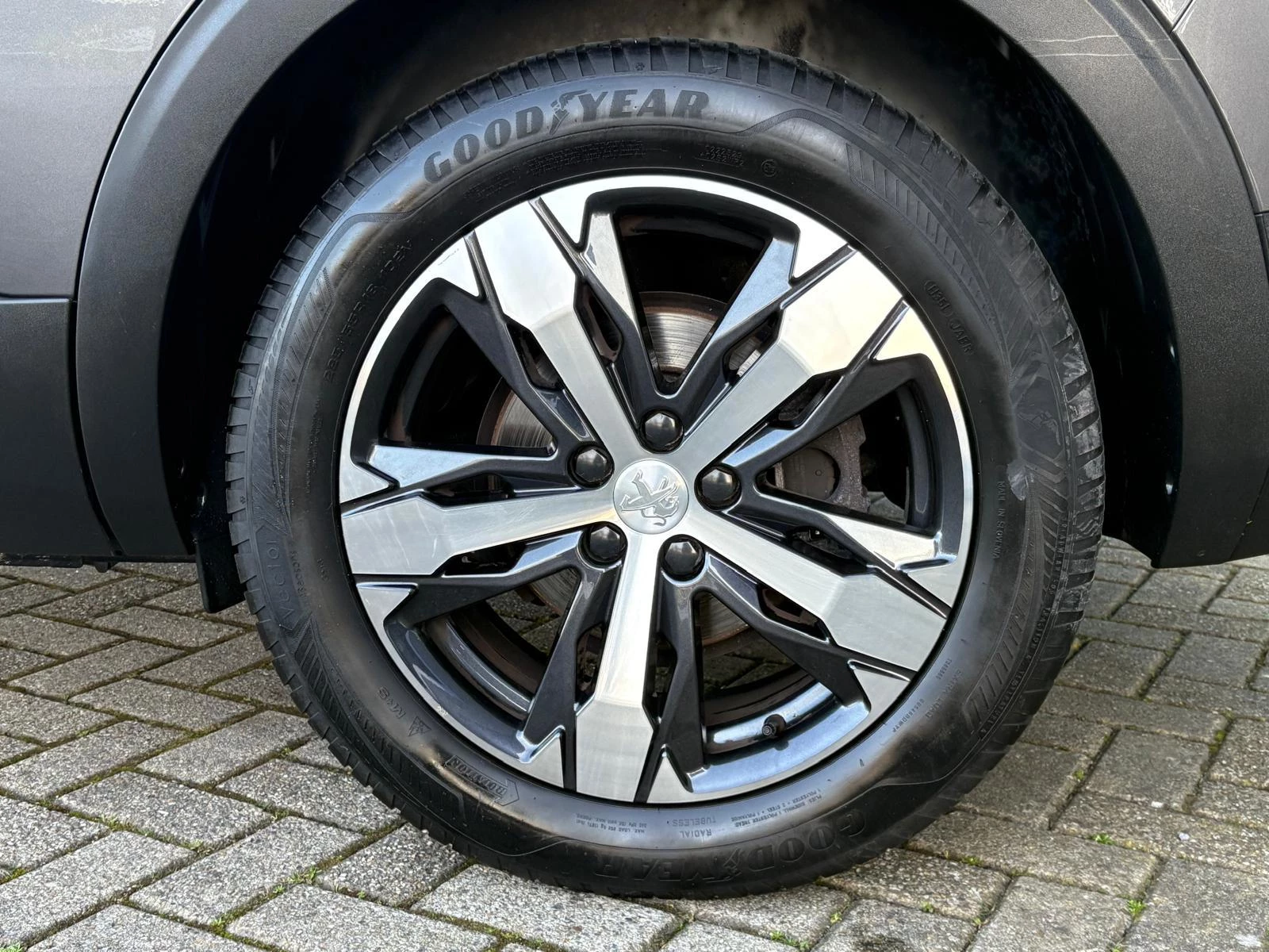 Hoofdafbeelding Peugeot 5008