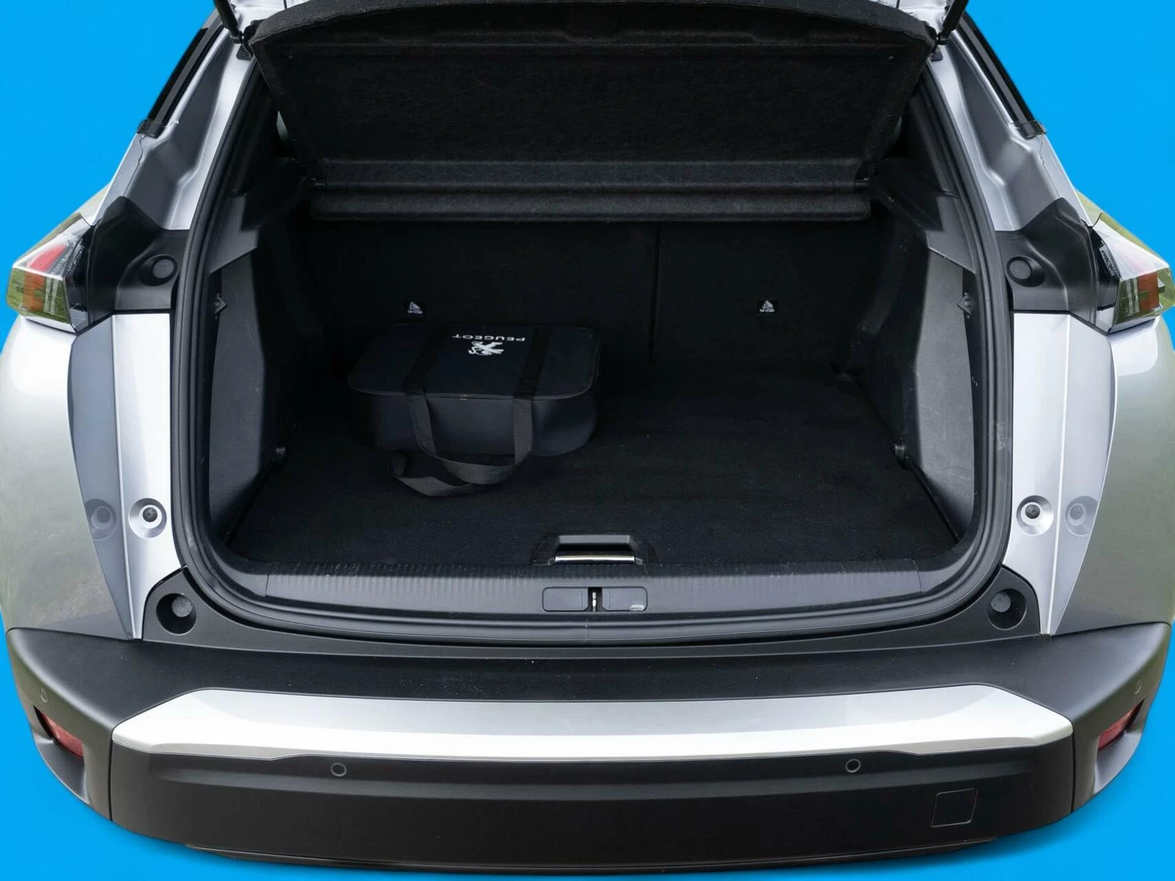 Hoofdafbeelding Peugeot e-2008
