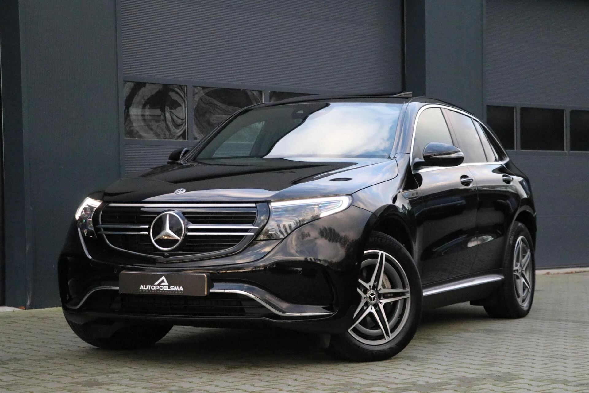 Hoofdafbeelding Mercedes-Benz EQC