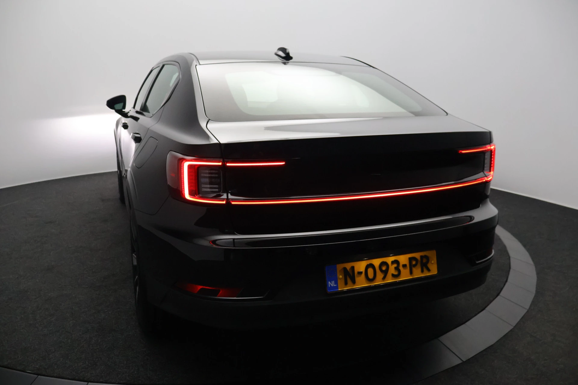 Hoofdafbeelding Polestar 2